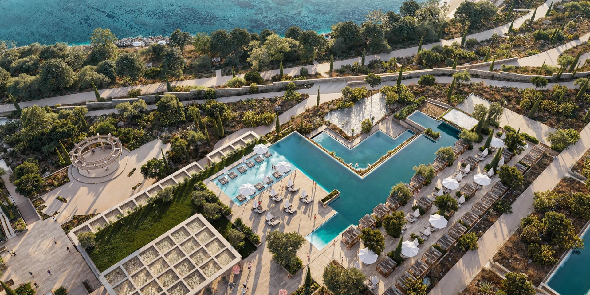 Akra Didim · Meerwasserpools an der Bucht