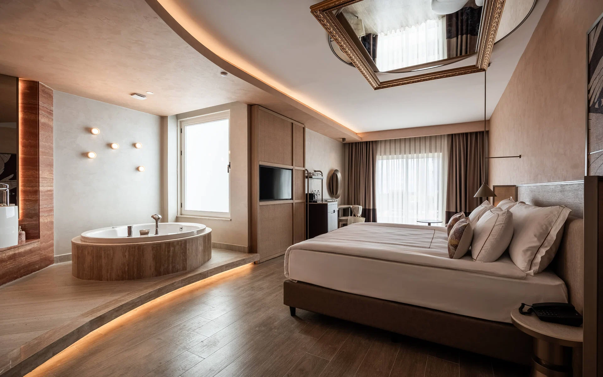 Adalya Bliss · Superior Jakuzzi Garden Up Sea View