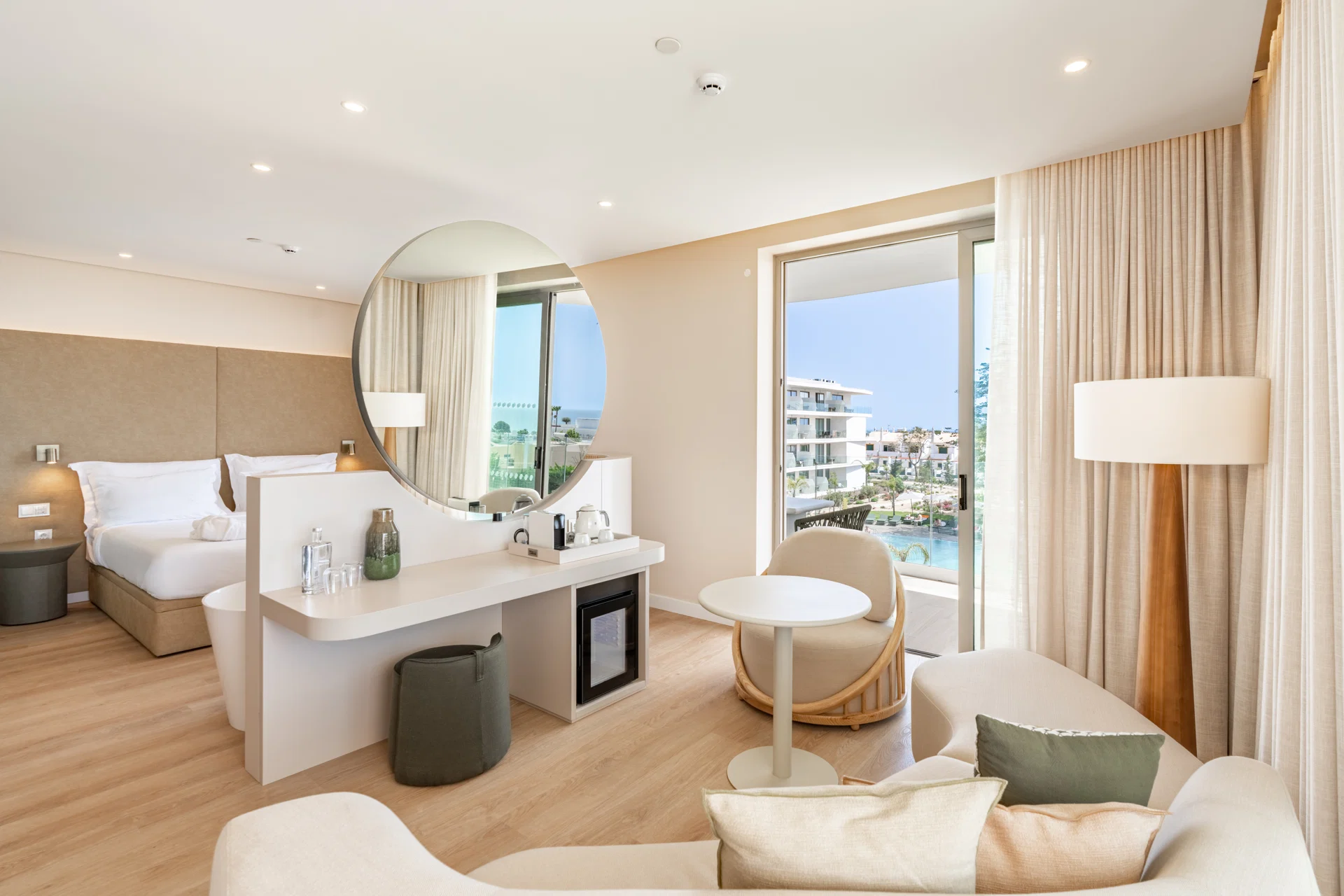 ananea Castelo Suites Algarve · Castelo Suite Terrasse & Plunge Pool Meerblick