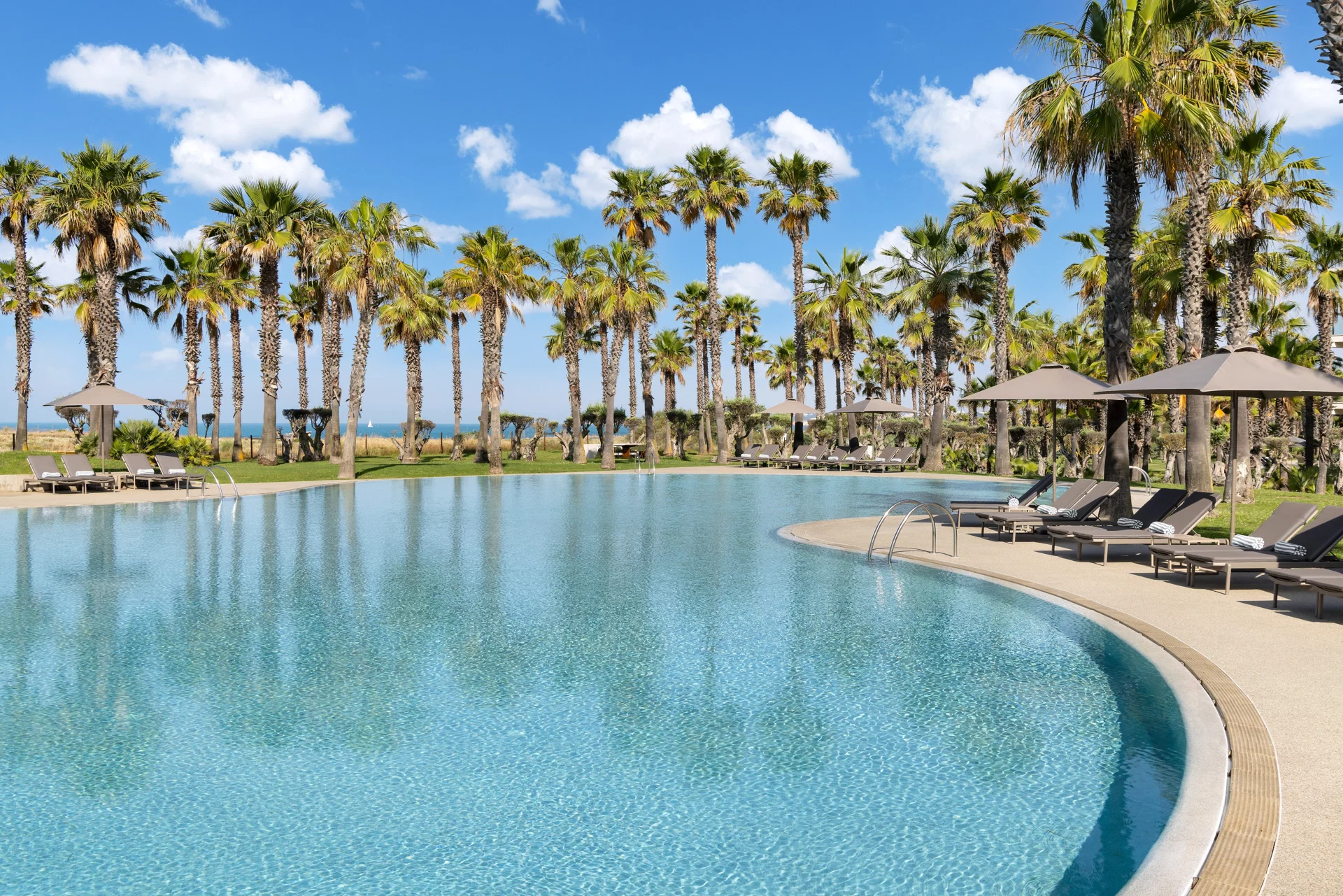 The Westin Salgados Beach Resort, Algarve · Infinity-edge pool at The Westin Algarve