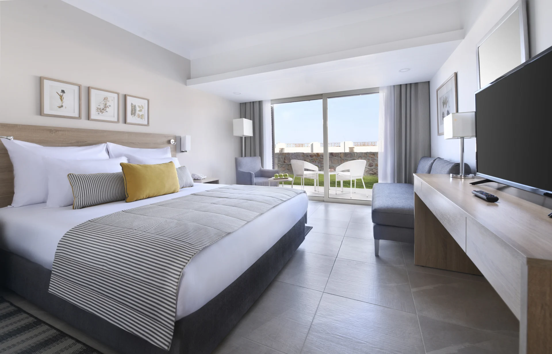 JAZ Costa Mares · Superior Family, Queen Bed, Garden View