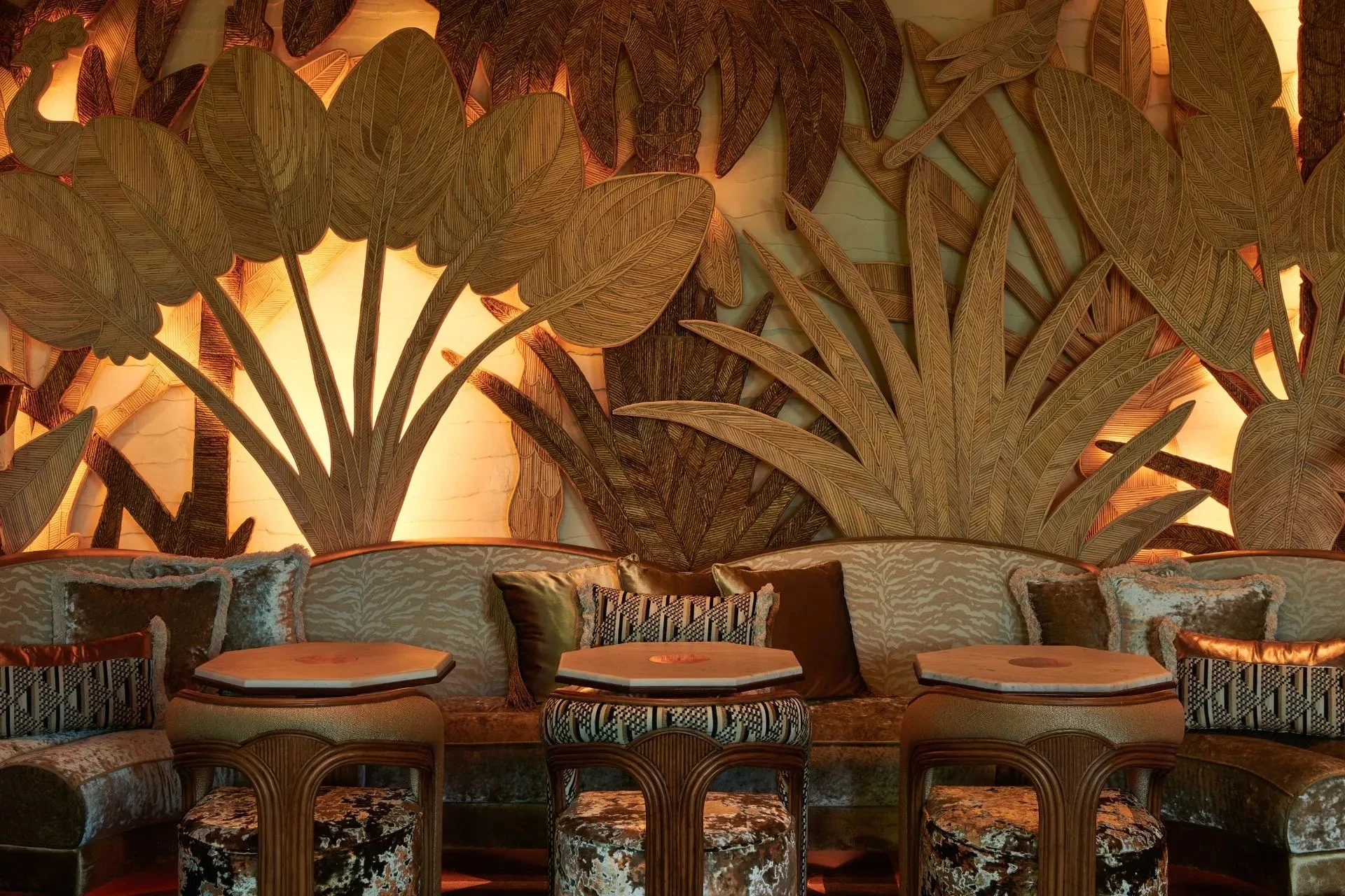 Jumeirah Marsa Al Arab · LITT Bar Club