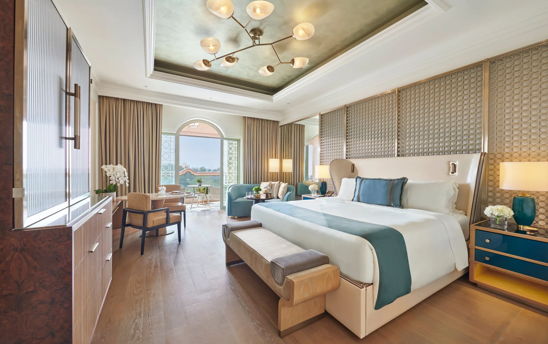 Emirates Palace Mandarin Oriental, Abu Dhabi · Veganes Zimmer