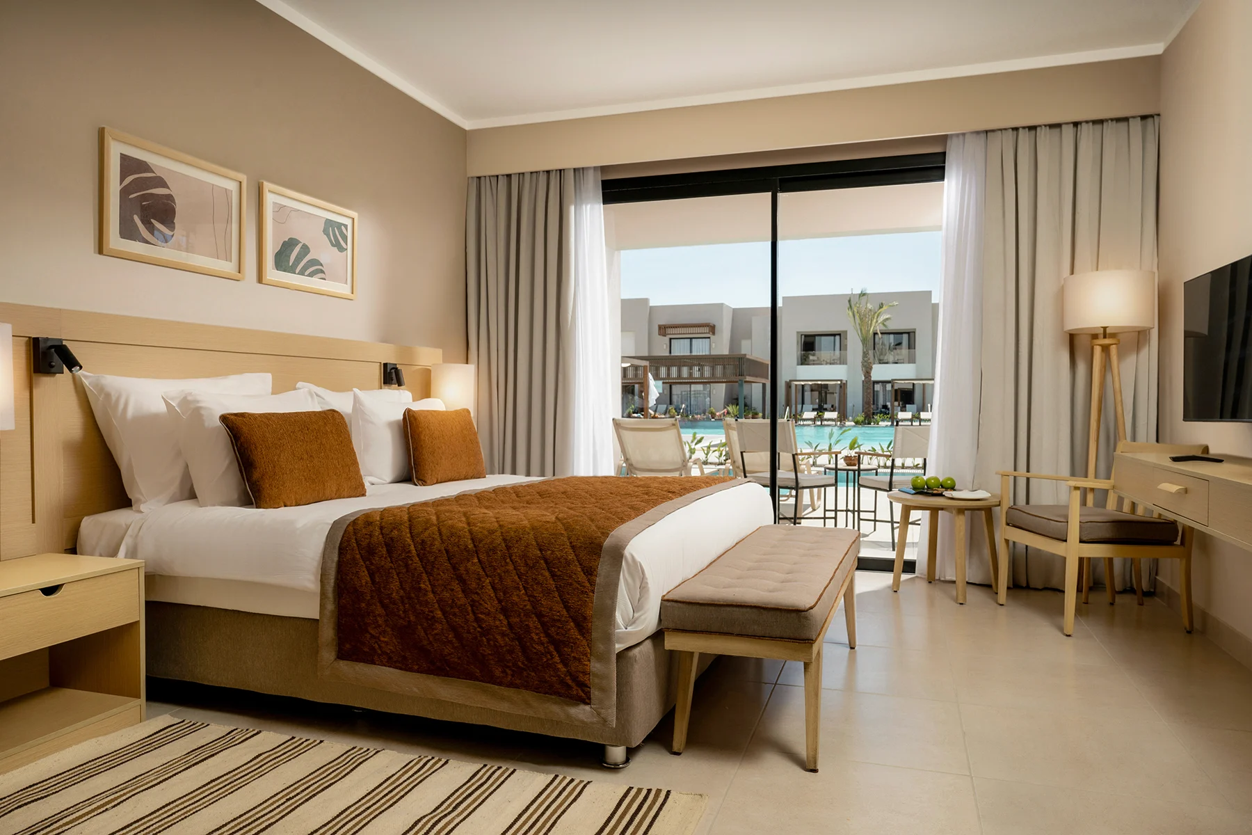 JAZ Elite Amara · Deluxe, Queen Bed, Swim Up
