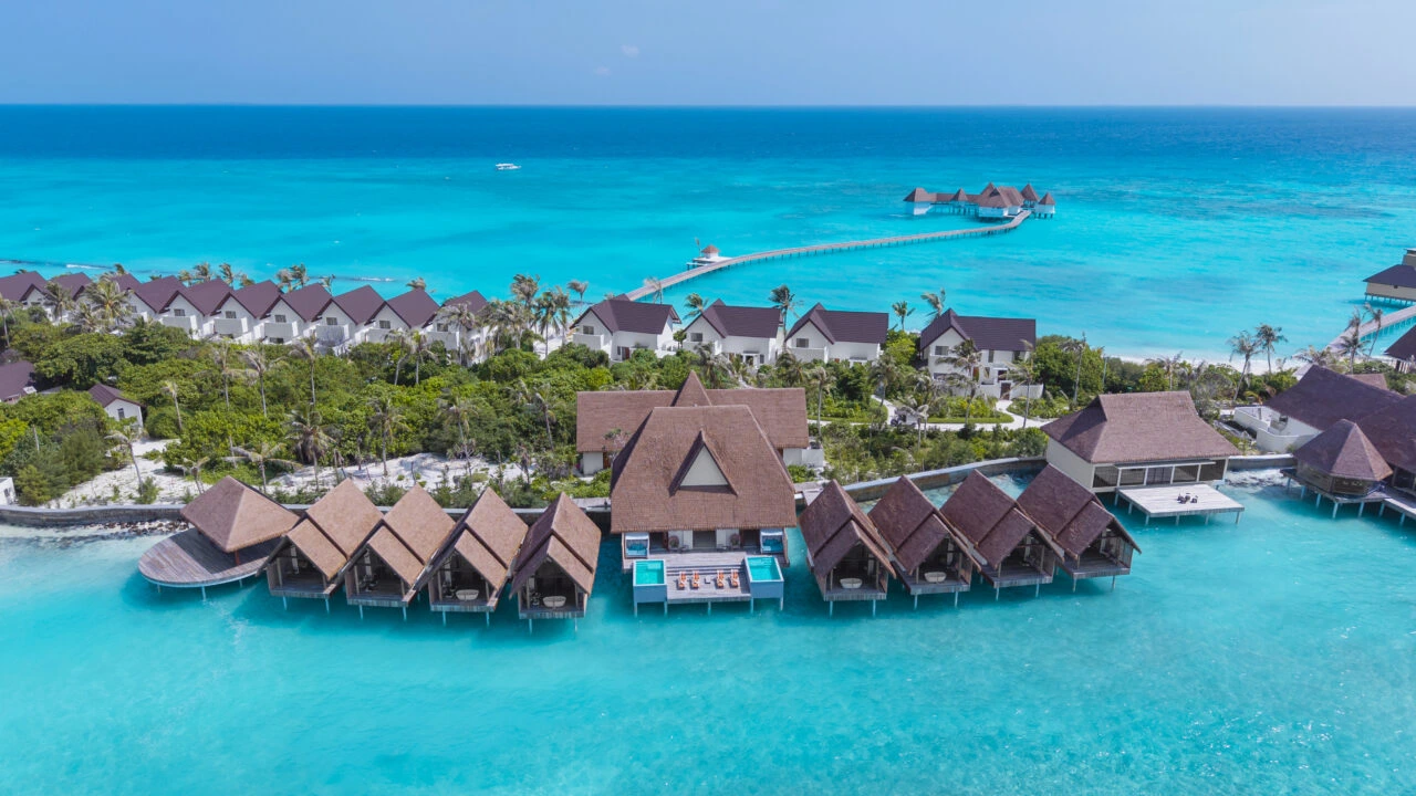 Meyyafushi Maldives · Meyyafushi Maldives · Resort und Meer