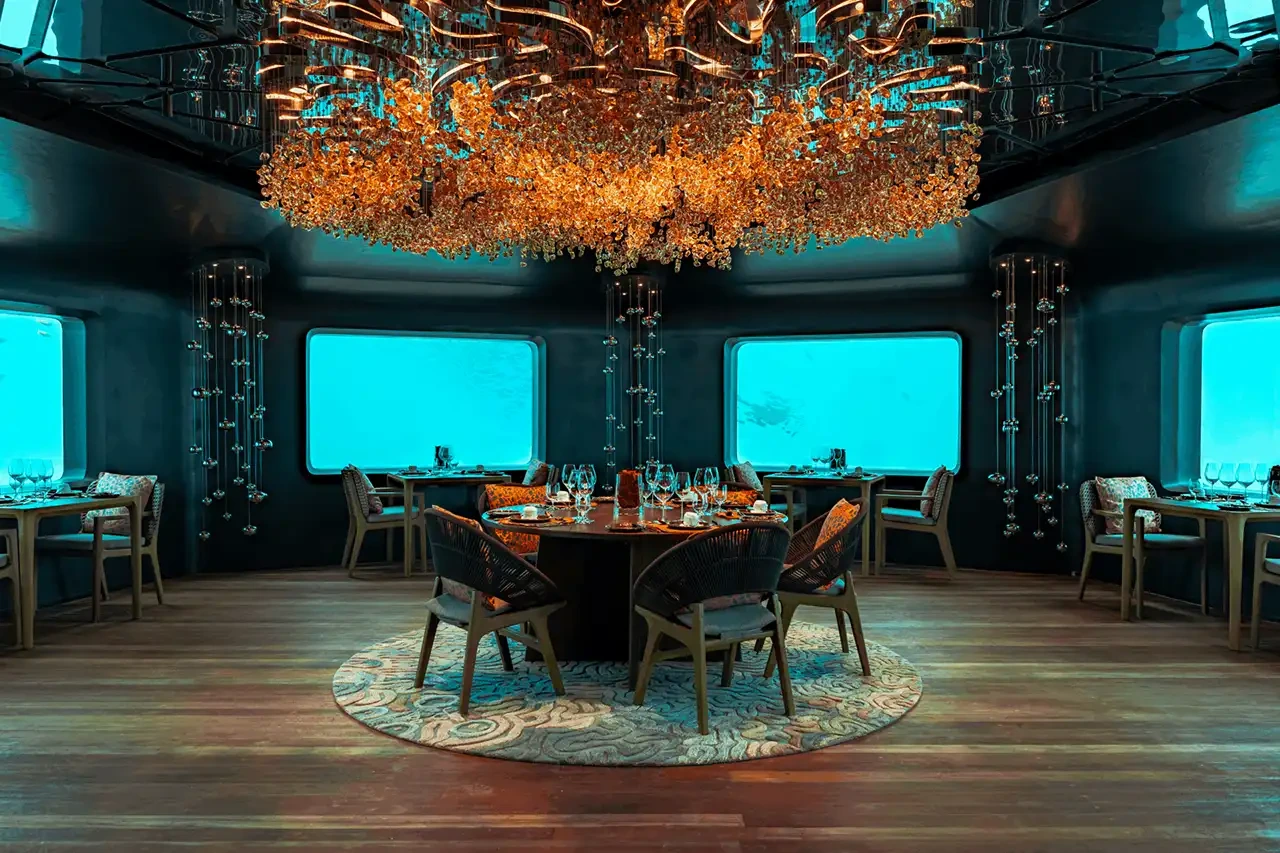 Meyyafushi Maldives · Bubble – Underwater Restaurant