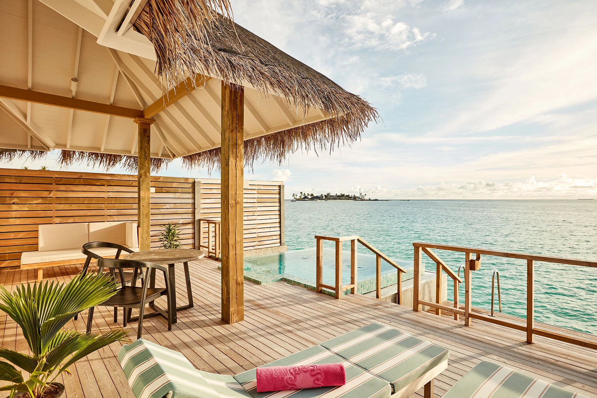 Sun Siyam Iru Veli · Ocean Villa with Pool