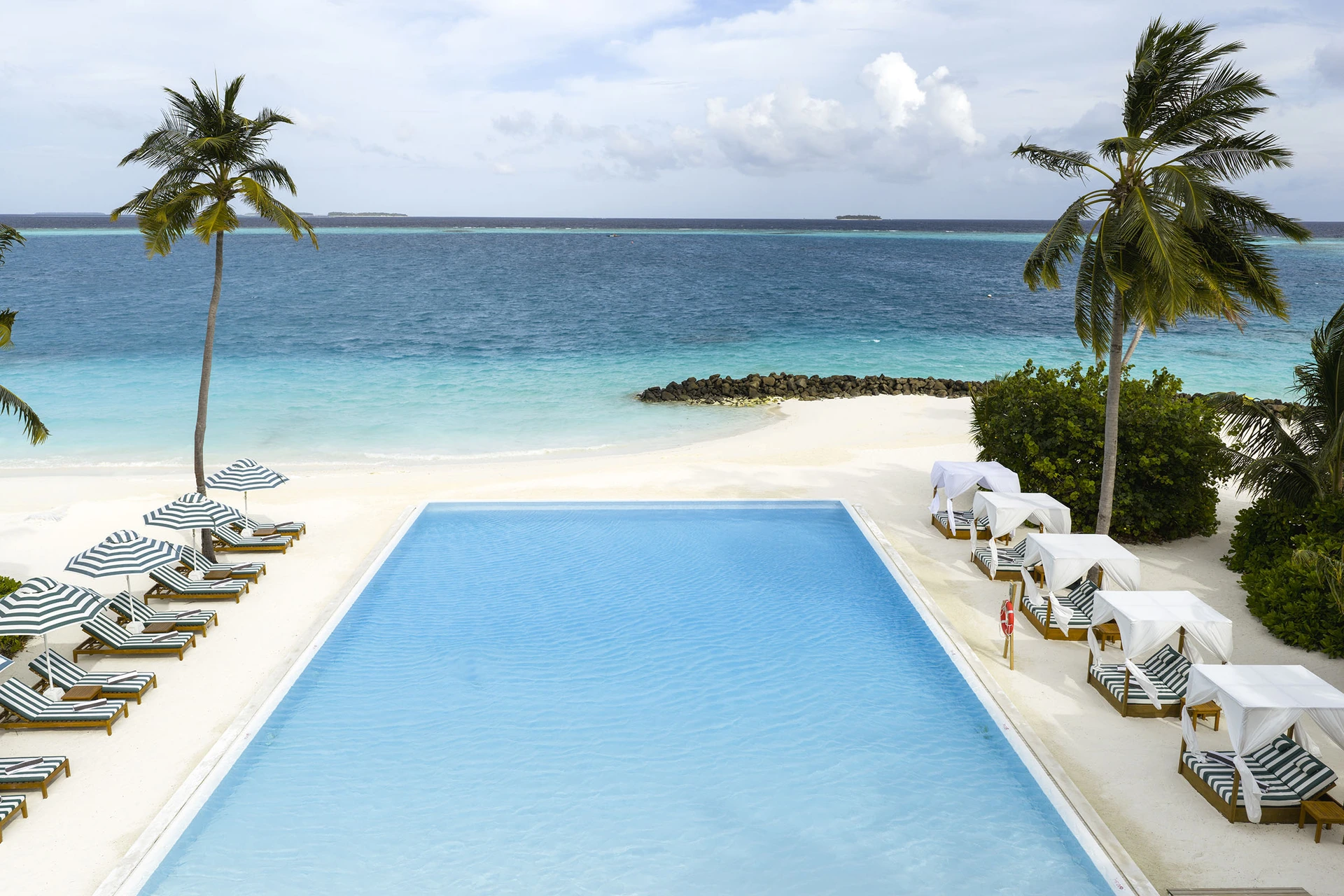 Sun Siyam Iru Veli · Pools