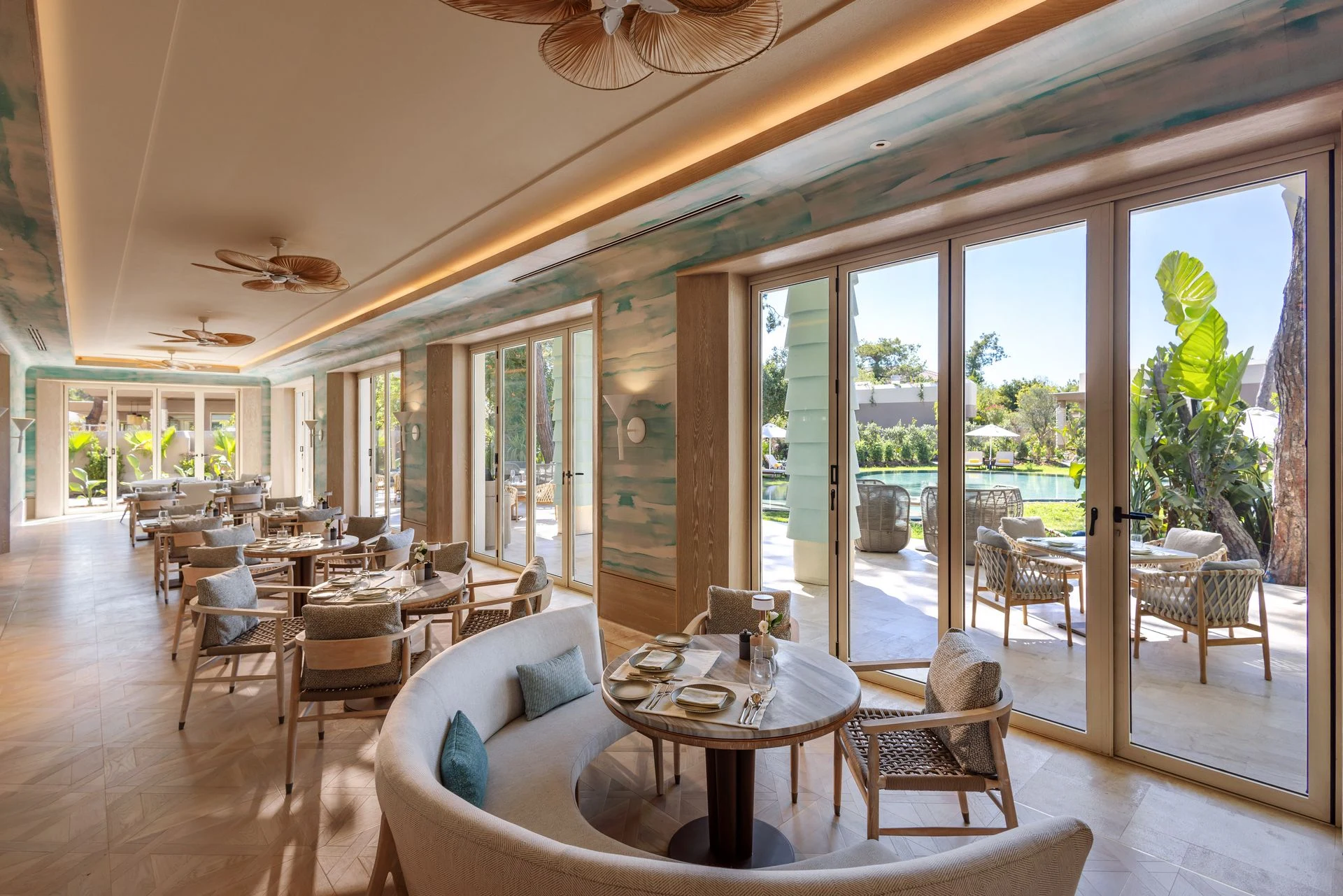 BIJAL · Club House Restaurant am Lake Pool