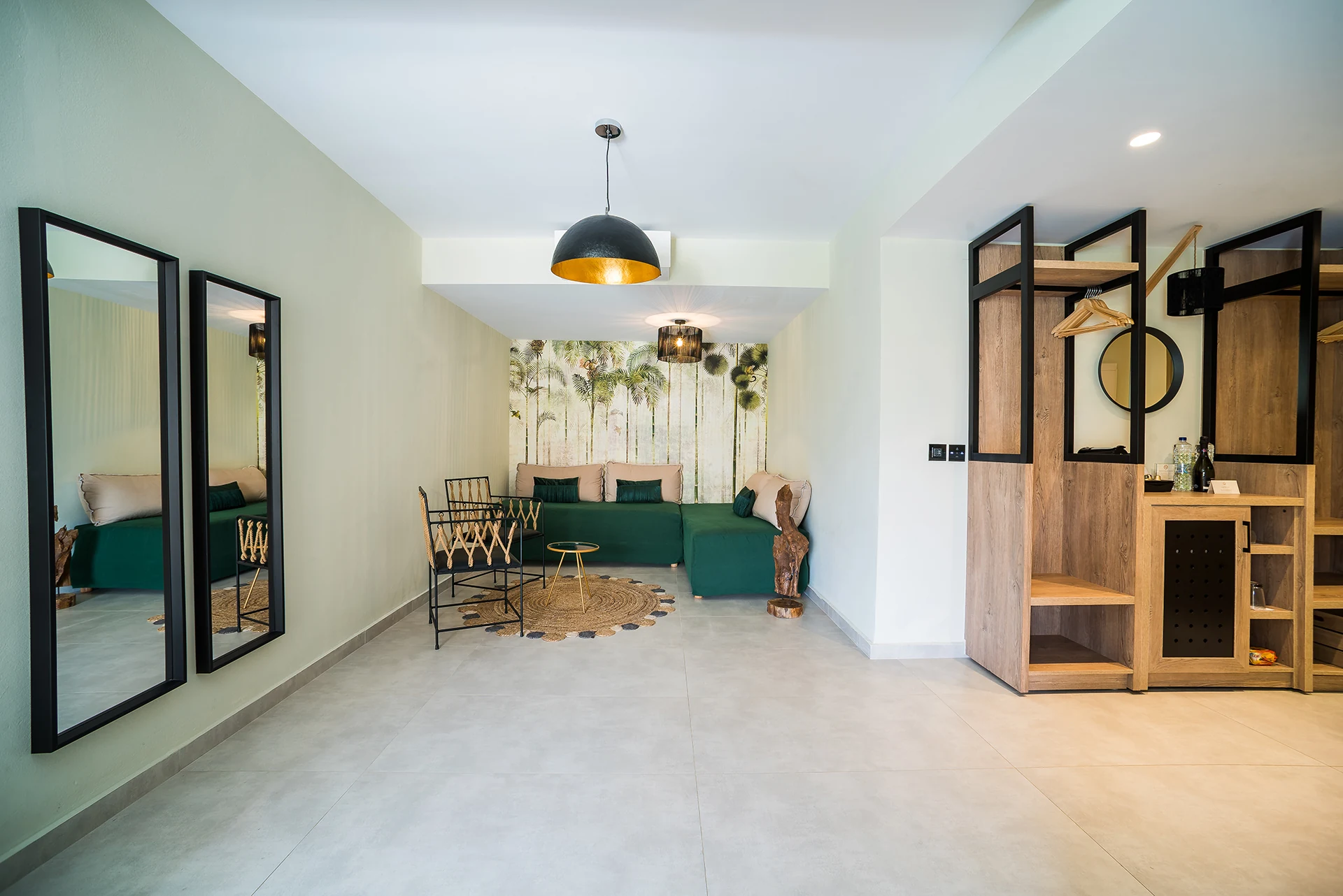 Superior Junior Suite With Private Pool 3 Pax im Pepper auf Kreta