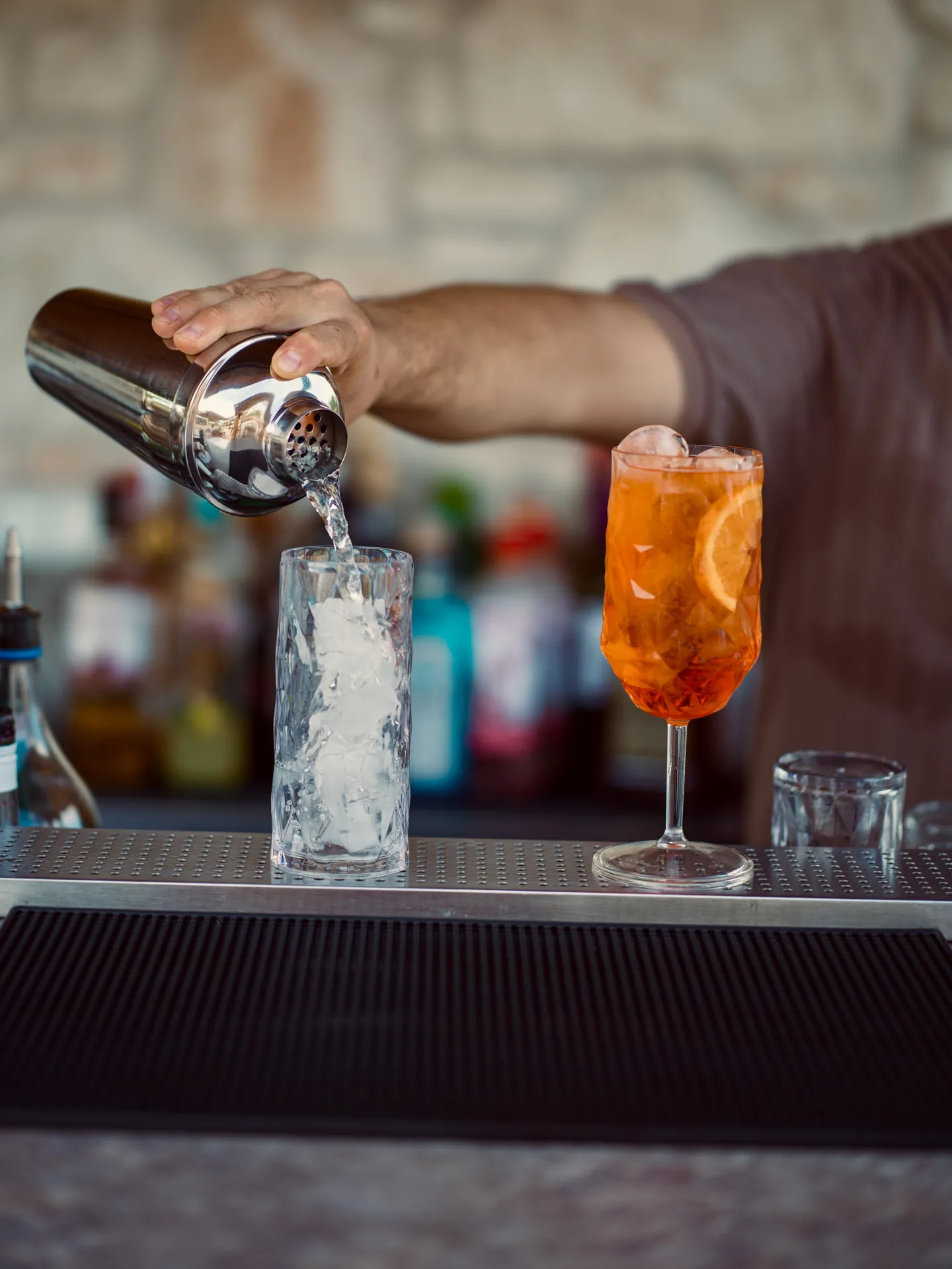 Portes Theros · Pool Bar