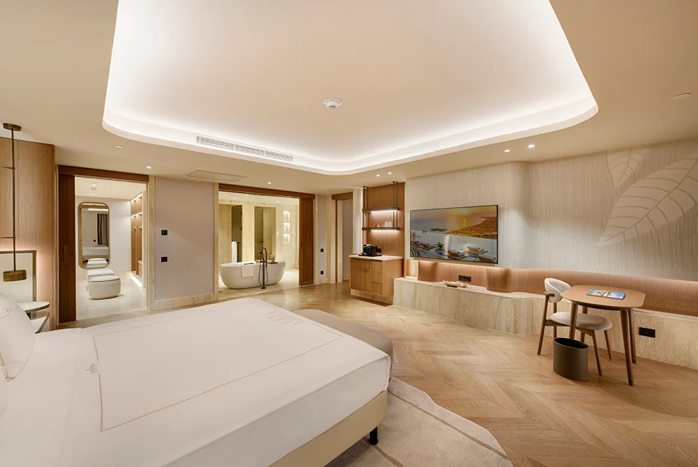 Panoramic Suite · Regnum The Crown