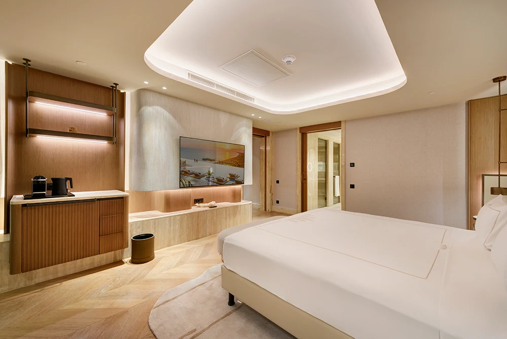 Grand Family Suite · Regnum The Crown
